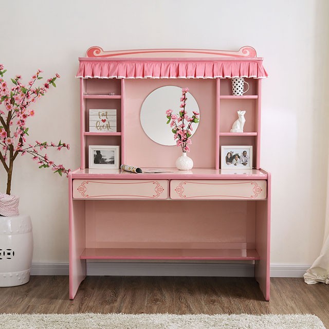 exquisite desk and hutch